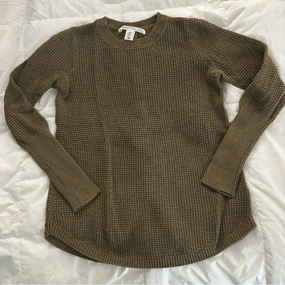 Max Studio Khaki Women's Crew Neck Sweater